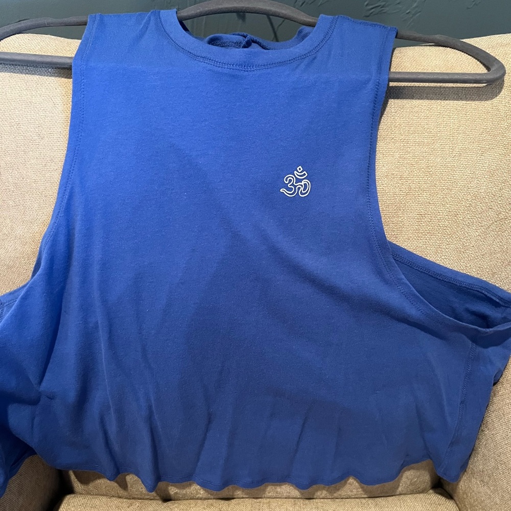 Spiritual gangster blue crop stop, size S. Worn once.